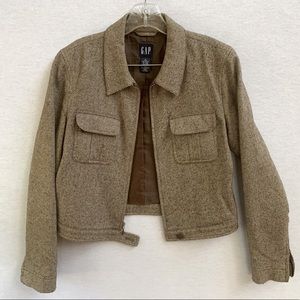 Zippered, collared, pocketed Jacket